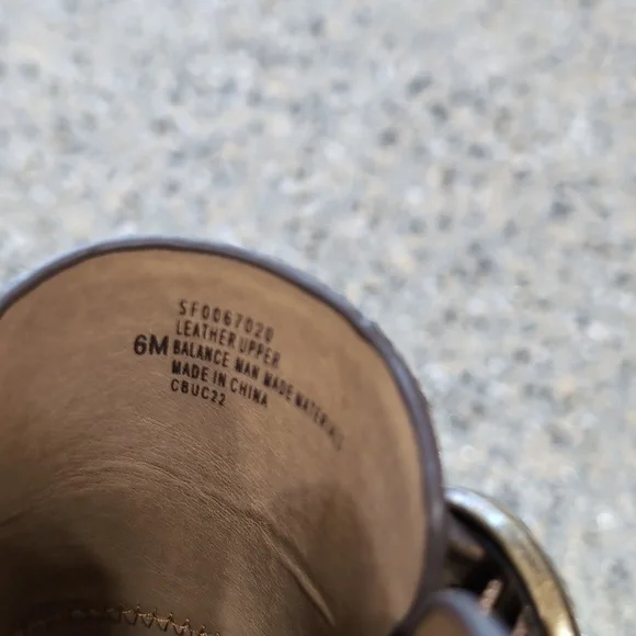 Soft Billie Suede Clog - Picture 5 of 5